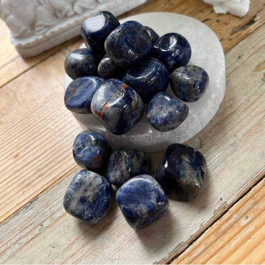 Lapis Lazuli Cubes Small | Pocket stone | Crystal Carving | Throat Chakra | Third Eye - Amethyst Essential Healing